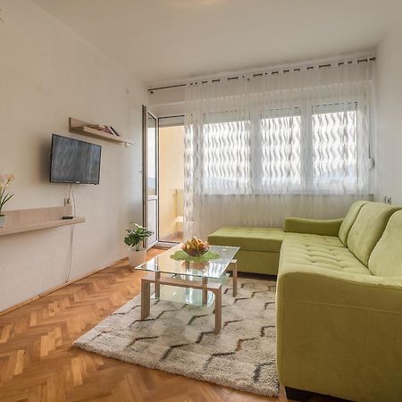 Apartman Andjela Tivat Eksteriør billede