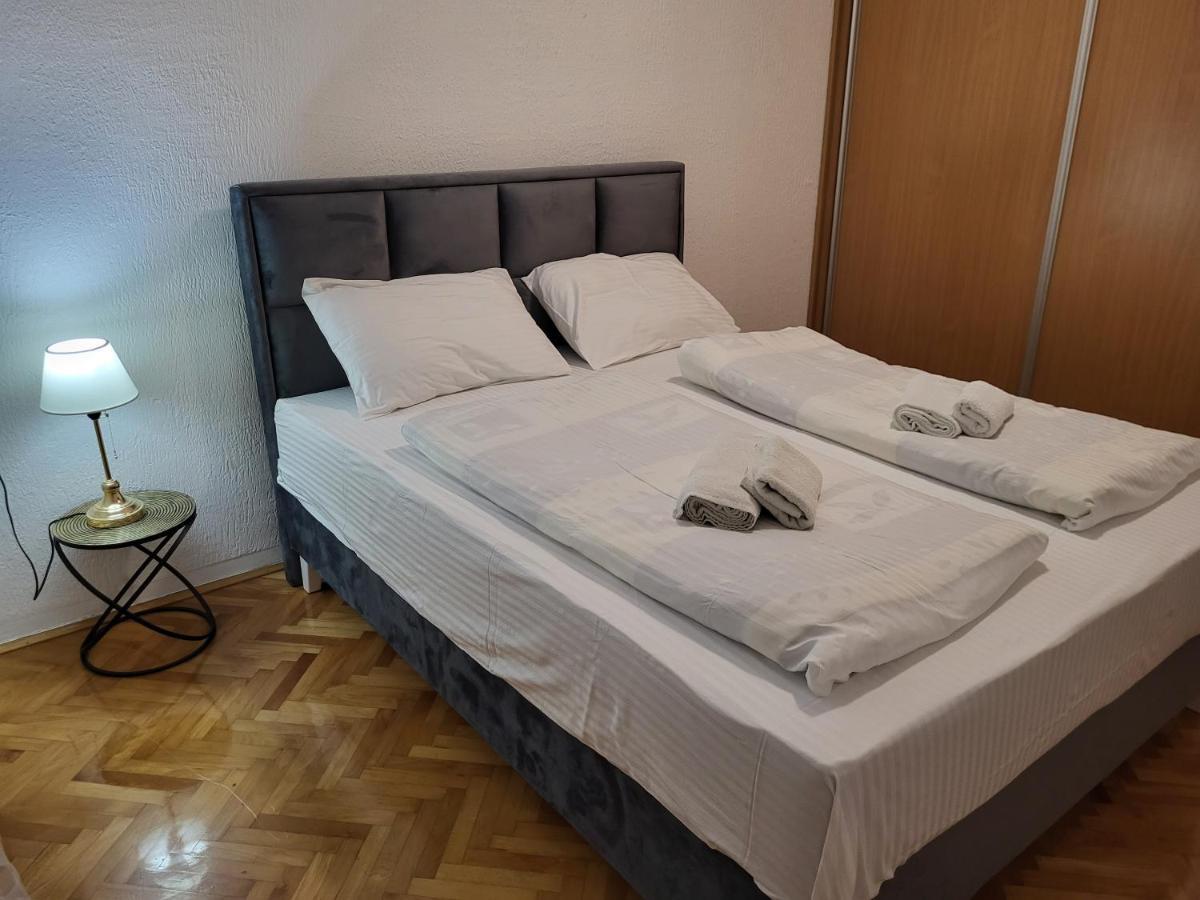 Apartman Andjela Tivat Eksteriør billede